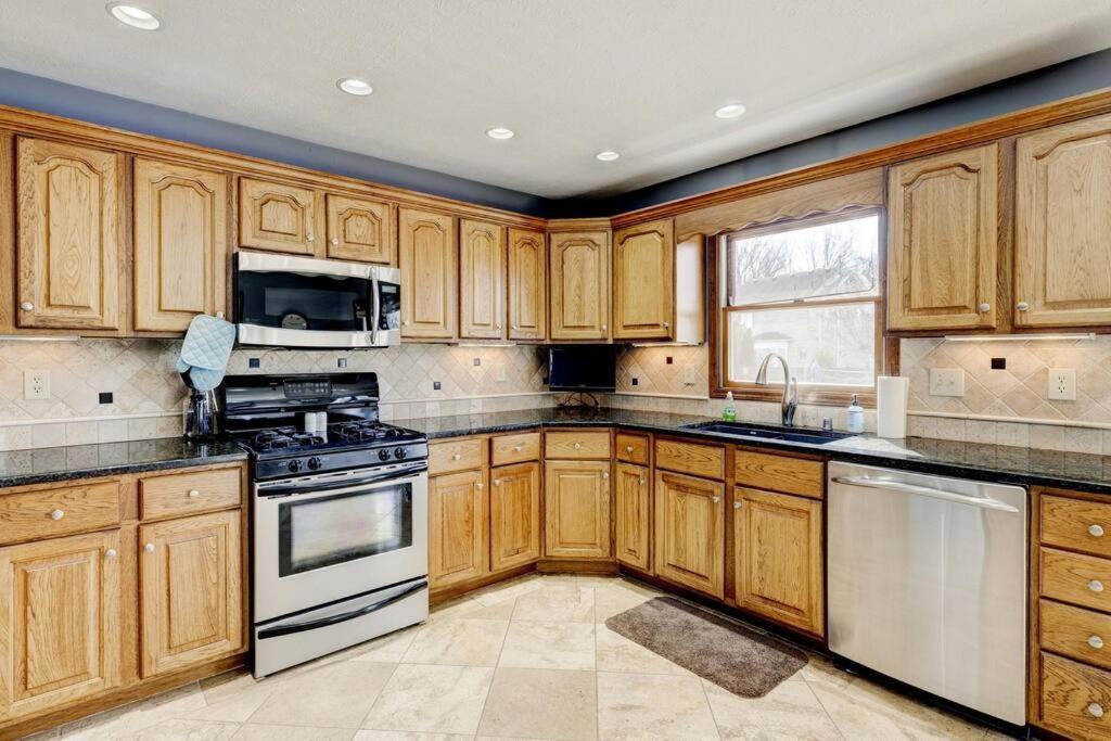 Spacious Derby With Hot Tub Holiday home